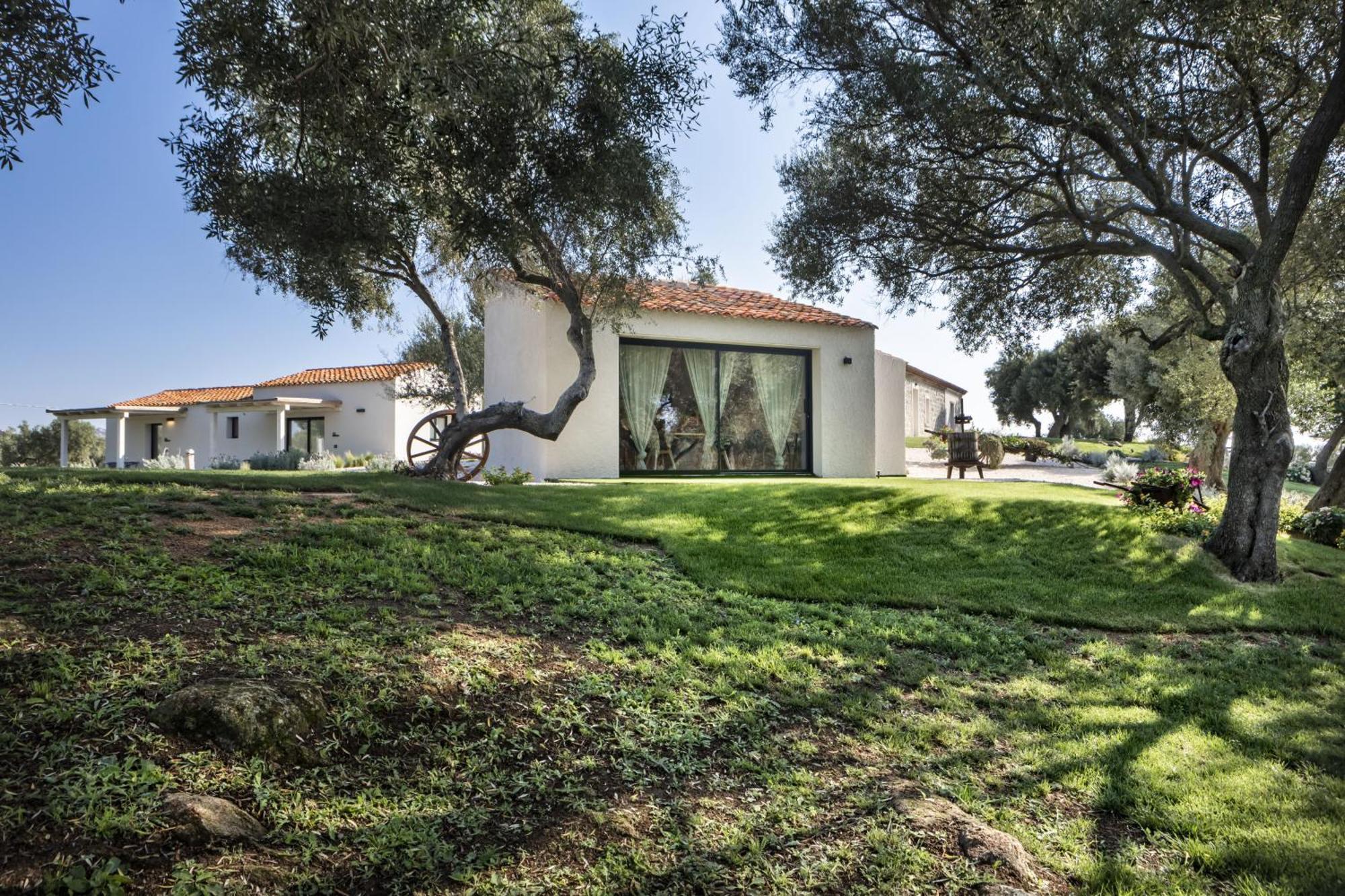 Uddastri Retreat Arzachena Ngoại thất bức ảnh